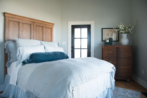 traditional bedroom decorating tips