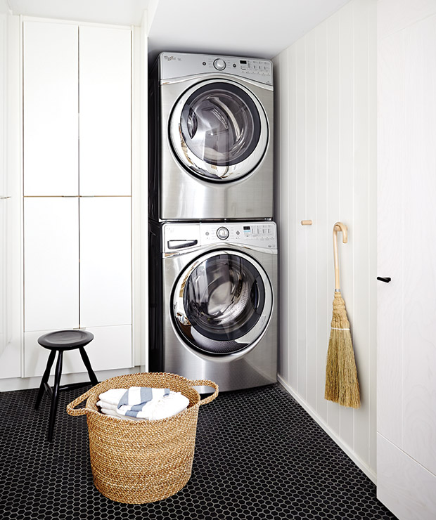 Fresh-Spin-Laundry-Rooms-SuzanneDimma-Basement-Makeover-HH_DEC_42