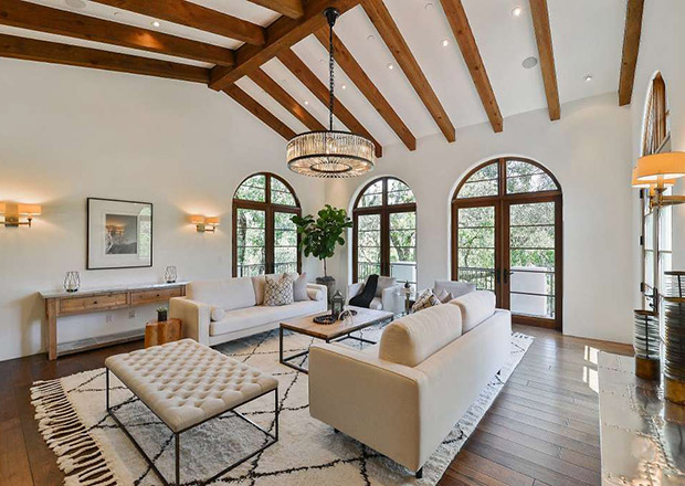 Steph Curry California Home Sitting Room Tour