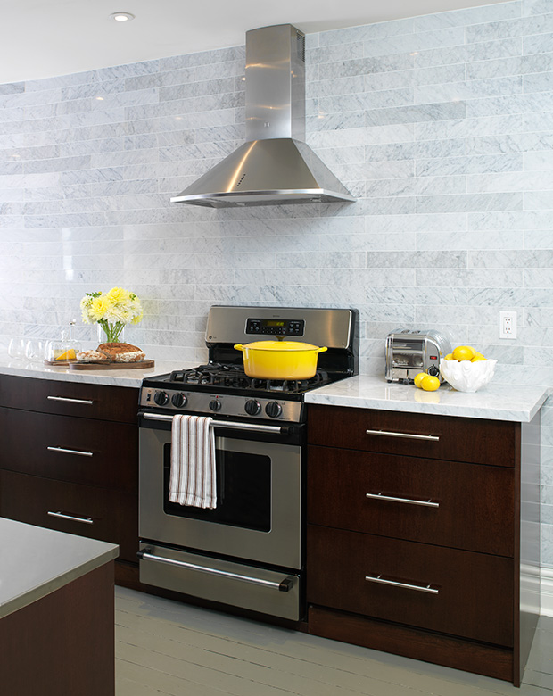 Full-Tile-Wall-Kitchen-Classic-Pick-CounterandStove-010