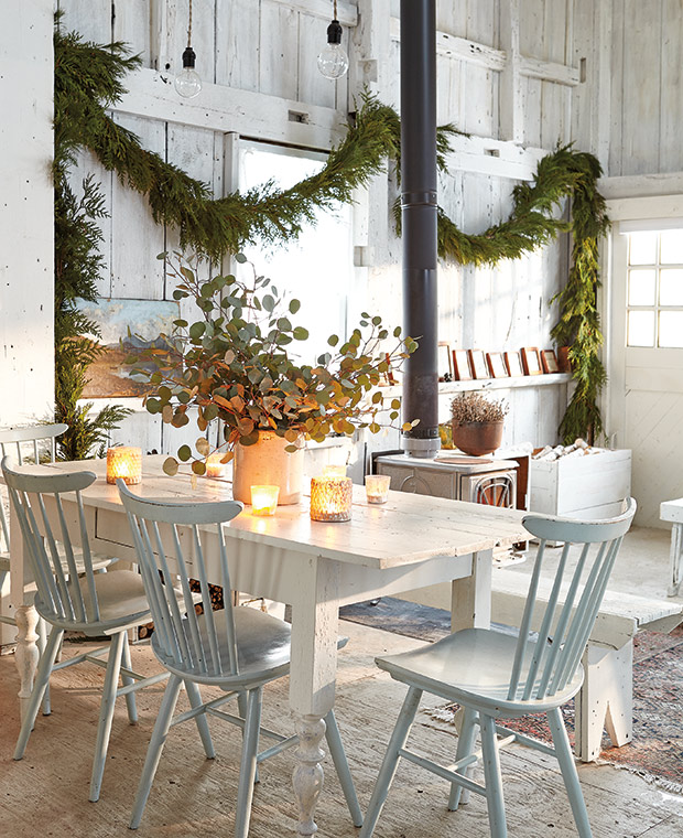 Thrift decor adds warmth to this white barn.