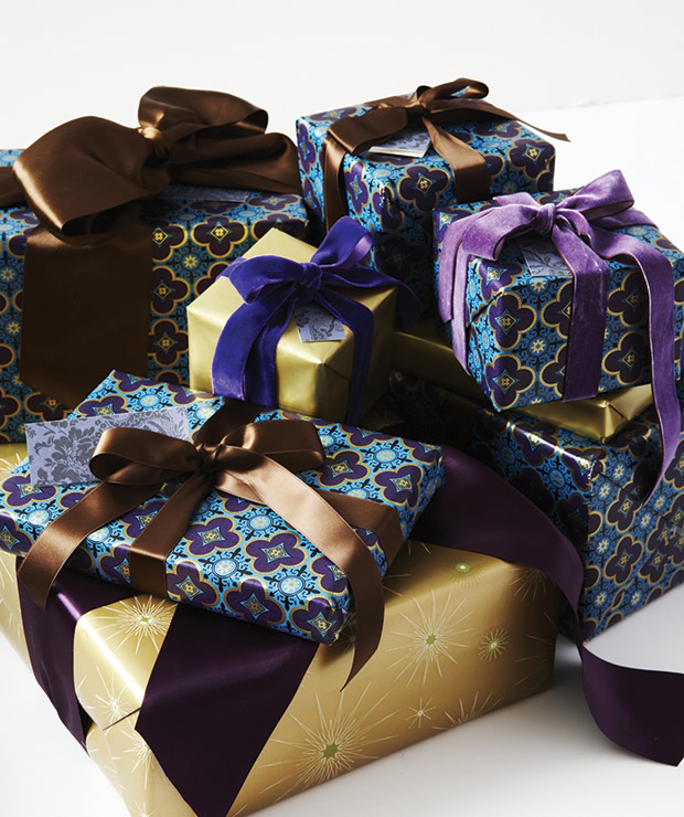 House & Home Holiday Gift Wrapping