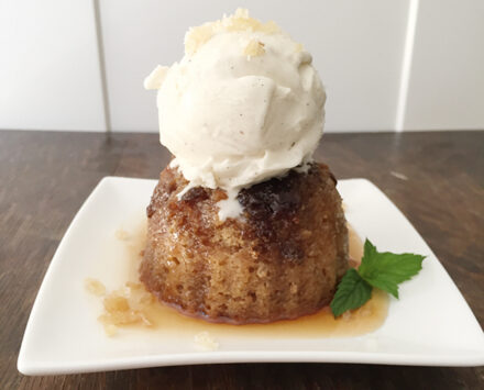 sticky pear pudding