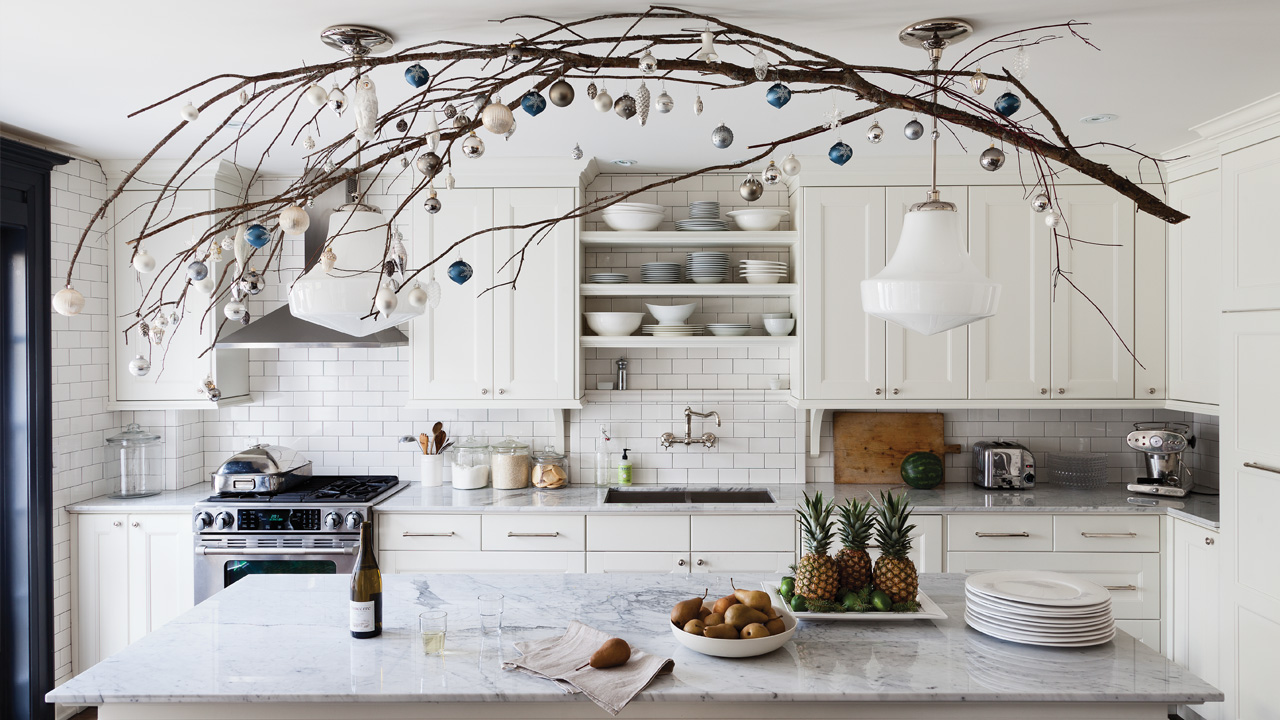 House & Home - 25 Winter-White Holiday Decorating Ideas Making Us ...