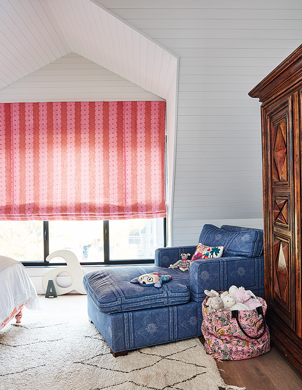 Ali Yaphe family home daughter's bedroom with pink Roman blinds
