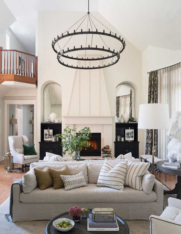 BlazysGérard Tuscan-inspired home living room