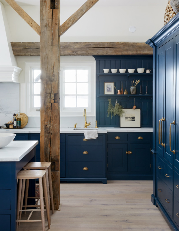 Design Debate Is Open Shelving Fussy, Cottage Style Kitchen Shelves