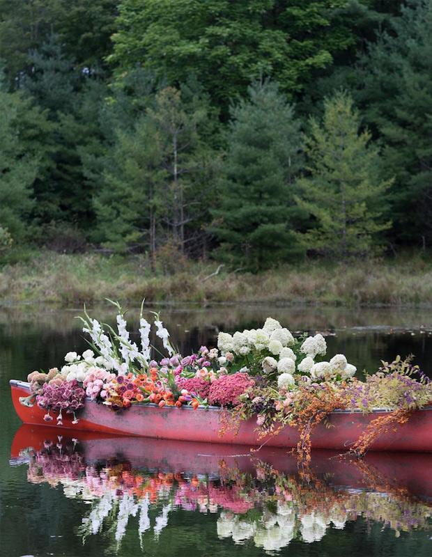 @tulipinadesign boat filled with blooms
