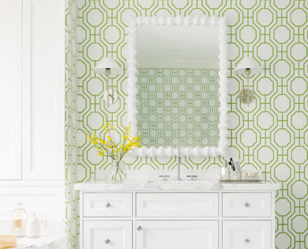 fresh and preppy bathroom