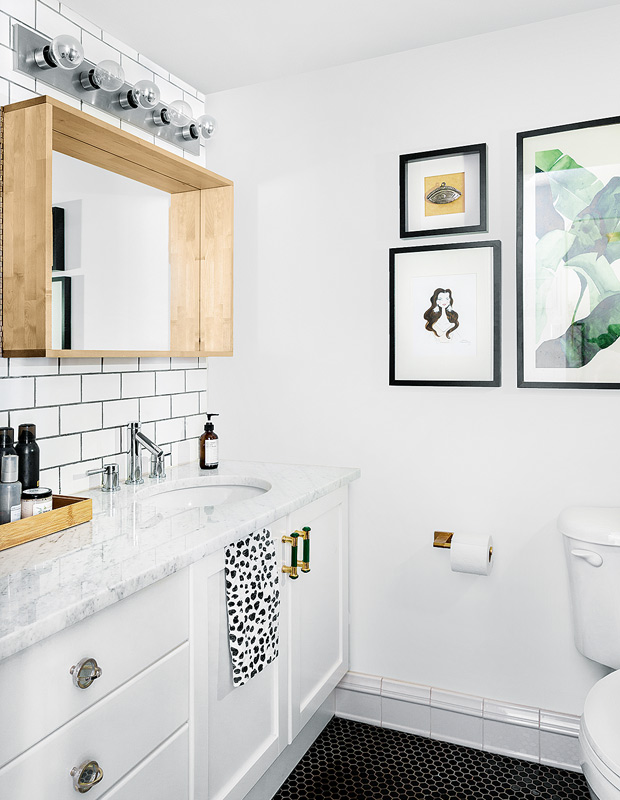 small space calgary condo minimalist bathroom