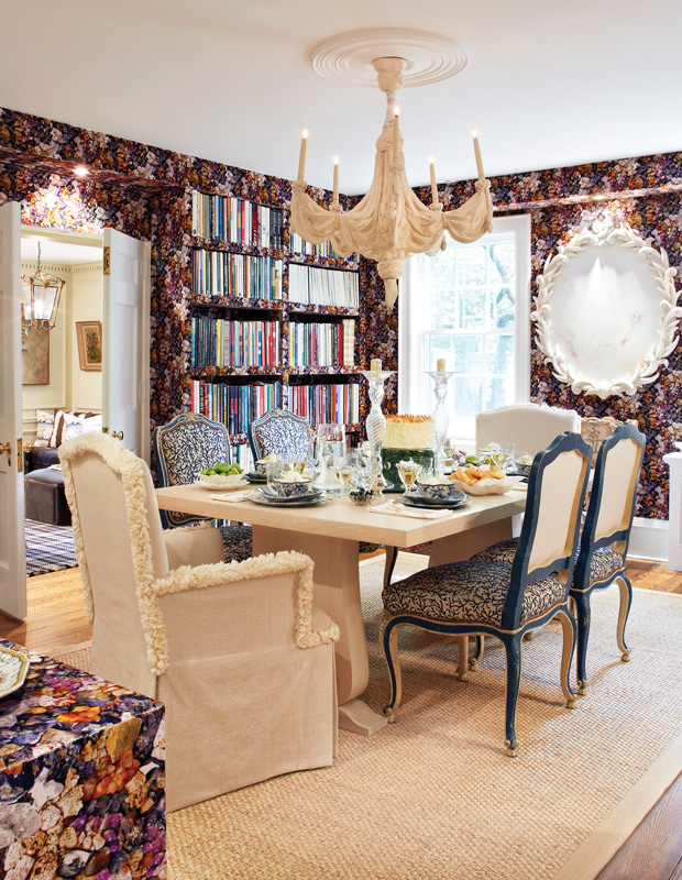 Colette van den Thillart best spaces dining room with dramatic floral wallpaper