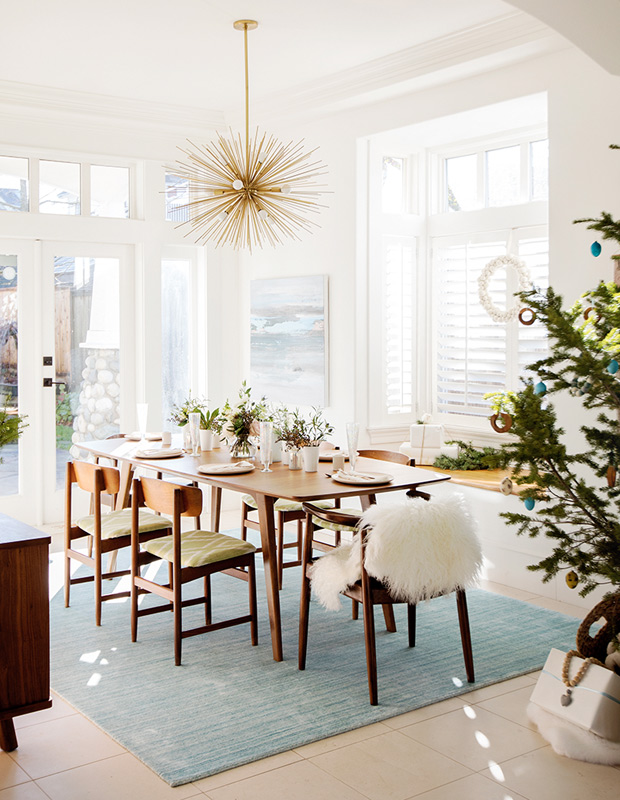 holiday home with greenery mid-century dining room
