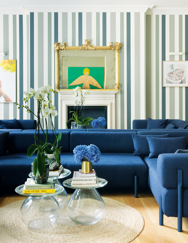 pantone 2020 color of the year classic blue sofa