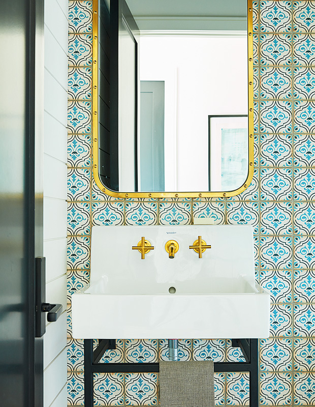global style tiled bathroom