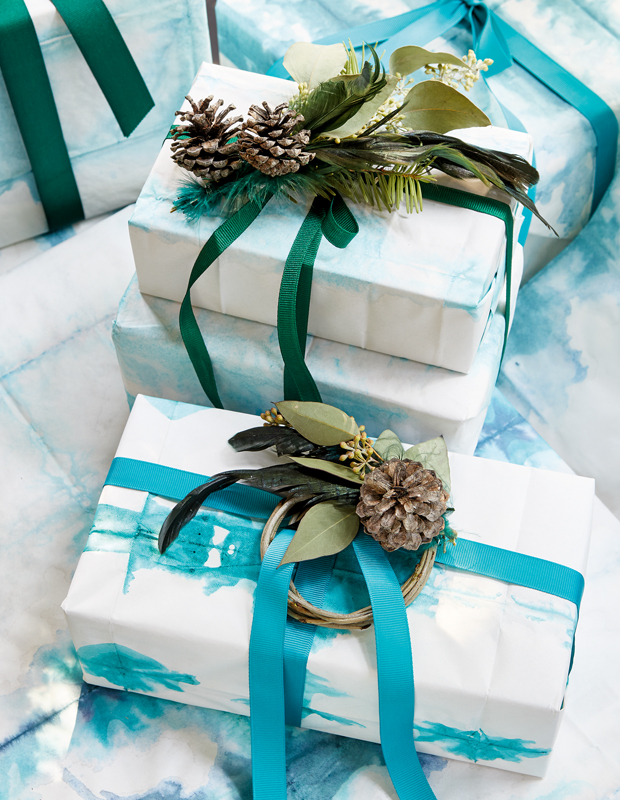 Creative Christmas Gift Wrap Ideas - DIY Beautify - Creating