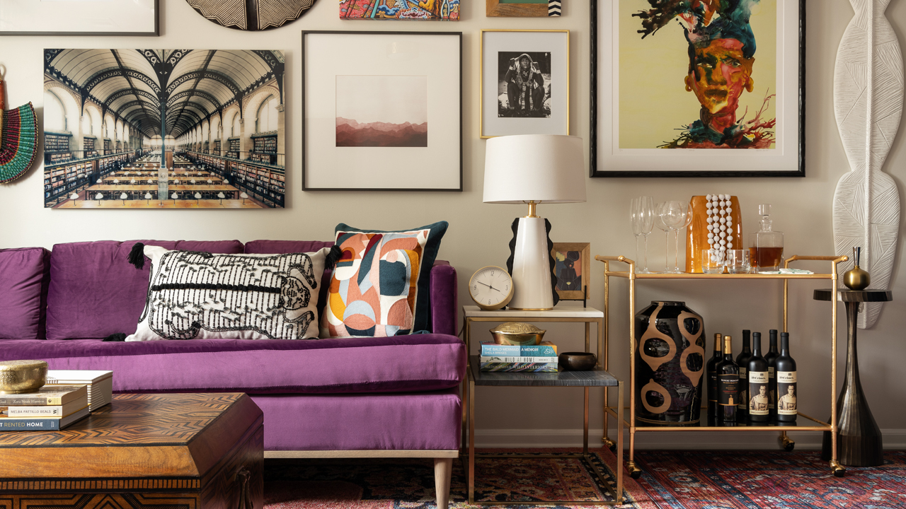 Art Brings This Maximalist Living Room