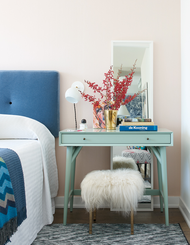 Style Your Nightstand Like A Designer, Mirrored Bedside Table Setup