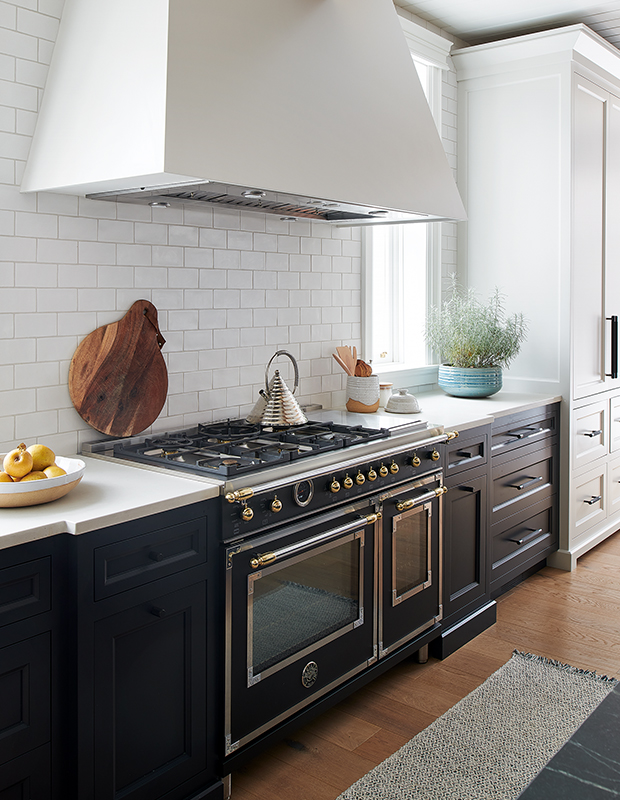 Timeless White Kitchens: Does Traditional Style Speak to You