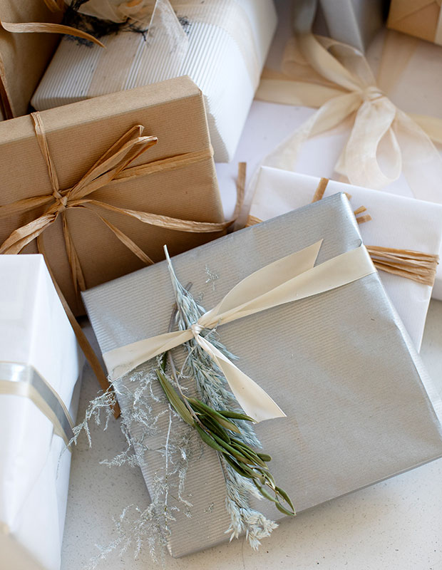 A Simple and Elegant Gift Wrap Idea - A Daily Something  Elegant gift  wrapping, Unique gift wrapping christmas, Elegant gift