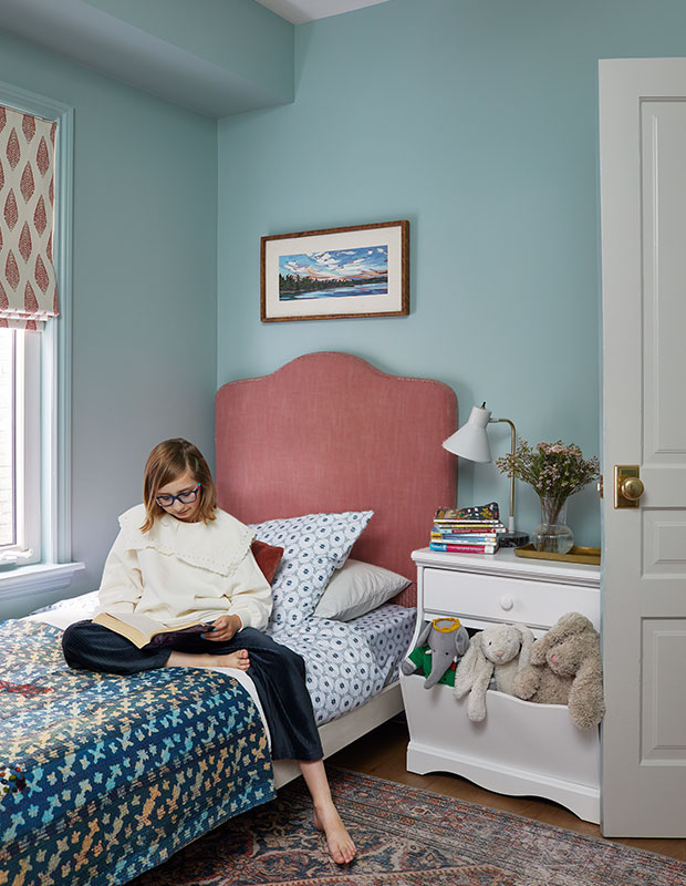 pink bed in colorful kids rooms
