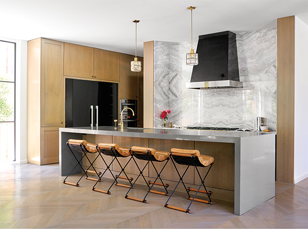 5 jason arnott HH NO16 kitchen with marble backsplash